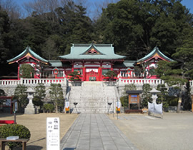 Le sanctuaire Orihimé-jinja et le Parc Orihimé-kôen